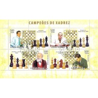 GUINE BISSAU - 2002 - CAMPEÕES DE XADREZ  - BLOCO COM 8 SELOS 