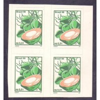 R-771 - 1999 - MICROSERRILHA - FRUTAS - CÔCO - AUTOADESIVOS - QUADRA MINT - RHM R$ 440,00 (88 UFS X R$ 5,00)