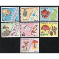 GUINÉ BISSAU - 1988 - 475/481 - 7 VALORES - FLORA - COGUMELOS