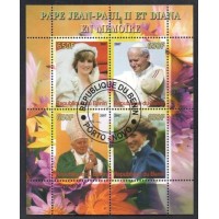 BENIN - BLOCO COM 4 SELOS - CARIMBADO - REALEZA - PAPA JOAO PAULO II E A PRINCESA DIANA - 2007