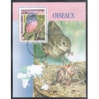 CAMBOJA - BLOCO COM 1 SELO - CARIMBADO - FAUNA - PÁSSAROS - 2000