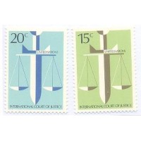 ONU NEW YORK - 1979 - MINT - CORTE INTERNACIONAL DE JUSTIÇA EM HAJA BALANÇA E ESPADA DA JUSTIÇA - SÉRIE 2 SELOS - Y 0306/307