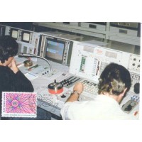 ONU GENEVE - 1983 - ANO MUNDIAL DAS COMUNICAÇÕES - 1f.20 COLORIDO - SOBRE POSTAL REFERENTE AO ASSUNTO - Y 111