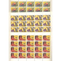 JAPÃO - 1974 - CONTO JAPONÊS "A HISTÓRIA DO PEQUENO ANÃO" - 3 FOLHINHAS COM 20 SELOS MINT CADA - Y 111/13