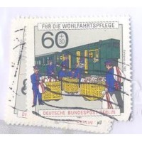 ALEMANHA BERLIN - 1990 - PRÓ OBRAS BENEFICENTES - HISTÓRIA DOS CORREIOS CARTEIROS, TÉCNICOS - VAGÃO DE TREM - SÉRIE 3 SELOS - YT-0837/39