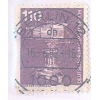 ALEMANHA BERLIN - 1982 - USADO - SÉRIE CORRENTE - INDÚSTRIA E TECNOLOGIA - 110p CÂMERA DE TELEVISÃO - 130p ALAMBIQUE - 300p TREM AÉREO C/ UM SÓ TRILHO - SÉRIE 3 SELOS - YT-629/631