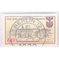 ALEMANHA BERLIN - 1982 - USADO - 750º ANIVERSÁRIO DA CIDADE DE SPANDAU BRASÃO E GRAVURA ANTIGA - YT-620
