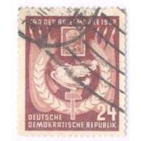 ALEMANHA DDR - 1952 - USADO - DIA DO SELO - COMPOSIÇÃO COM POMBO CORREIO E OUTROS ELEMENTOS - YT-0075