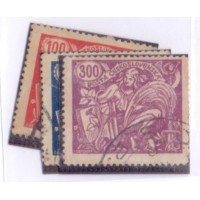 TCHECOSLOVAQUIA - 1923 - USADO - ALEGORIAS - SÉRIE CORRENTE DE 3 SELOS - DENTEADOS 13 1/2 - YT-185/87