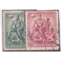 TCHECOSLOVAQUIA - 1937 - USADO - 20º ANIVERSÁRIO DA BATALHA DE ZBORVOV - SÉRIE 2 SELOS - YT-325/26