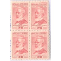 C-0173 - 1942 - MINT - QUADRA - CENTENÁRIO DO NASCIMENTO DE BERNADINHO DE CAMPOS E PRUDENTE DE MORAES - GOMADA - RHM R$ 1.000,00 (200 UFs X R$ 5,00)