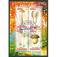 RWANDA - 2013 - COGUMELOS - BLOCO COM 4 SELOS