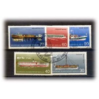 ALEMANHA BERLIN - Y447/451 (1975)-EMBARCAÇÕES DE CRUZEIRO A VAPOR E A MOTOR,SÉRIE COM 5 SELOS USADOS