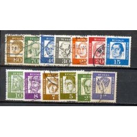 ALEMANHA BERLIN - Y 00178/186+189/192 (1961) SÉRIE CORRENTE CELEBRIDADES - 13 SELOS DE UMA SÉRIE DE 15 - USADOS 