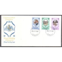 DOMINICA - Y 0679/681 (1981) CASAMENTO REAL DO PRÍNCIPE CHARLES E LADY DIANA- SÉRIE 3 SELOS COM CORES E DENTEAÇÃO DIFERENTES SOBRE FDC OFICIAL ILUSTRADO
