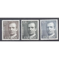 ESPANHA - Y 2262a/2264a (1984-1990) REALEZA : SÉRIE CORRENTE REI D. JUAN CARLOS 1º , 100pta, 200pta, 500pta - 3 SELOS FINAIS DE UMA SÉRIE DE 7- OS ÚNICOS DO TIPO GRANDE - PAPEL FOSFORESCENTE MINT