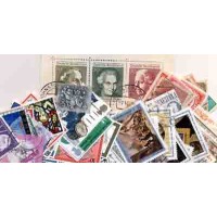 ACUMULAÇÃO UNIVERSAL - PACOTINHO COM 100 SELOS COMEMORATIVOS E REGULARES DE ALGUNS PAÍSES E UM BLOCO