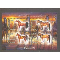 REPUBLIQUE DU TCHAD - CAVALO  - SERIE 4 SELOS CARIMBADOS 