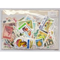 ACUMULAÇÃO - FLORES - 200 SELOS DIFERENTES CARIMBADOS