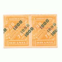 R-121 - JORNAL SOBRETAXADO - 1.000 / 700 RÉIS - VERDE/LARANJA - PAR COM SOBRECARGAS BASTANTE DESLOCADAS  RHM 240 UFS para selos normais