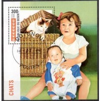 BENIN - BLOCO - GATOS E CRIANÇA - 1995 