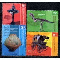ARGENTINA - Y 2271/74 (2001) - MUSEUS DE HISTORIA NATURAL, ANTROPOLOGIA,, ETC - SERIE 4 SELOS MINT