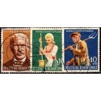 ALEMANHA FEDERAL - Y 168+169+171 (1958) A SERVIÇO HUMANITÁRIO TRABALHOS DA FAZENDA -3 SELOS DE UMA SÉRIE DE 5 - T7p+3, 10p+5, 40p+10 - USADOS