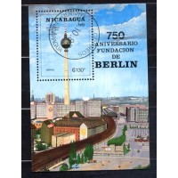 NICARAGUA - Y B-180 DO ANO 1987 - 750 º ANIVERSÁRIO DA FUNDAÇÃO DE BELIN - TORRE DA ANTENA DA RÁDIO BERLIN - BLOCO USADO
