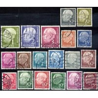 Alemanha Federal - MI 177/196 (TIPO MAIS COMUM) Y 62A/72B (1953-1954) 70 º ANIVERSÁRIO DO PRESIDENTE THEODOR HEUSS - SÉRIE 20 SELOS USADOS