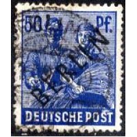 Alemanha Berlin - MI 13 - Y 13 (1948) SELO DAS ZONAS ALIADAS DE 1947 (TRABALHADORES) COM SOBRECARGA  BERLIN PRETA EM DIAGONAL - 50 PF AZUL ULTRAMARINO - USADO 