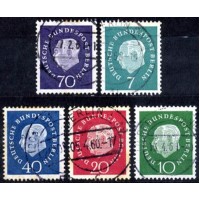 Alemanha Berlin - MI 182/186 - Y 162A/166 (1959) 75 º ANIVERSÁRIO DO PRESIDENTE THEODOR HEUSS - SÉRIE 5 SELOS USADOS 