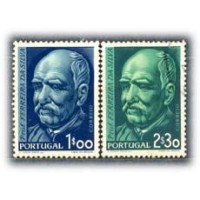 PORTUGAL - Y829/30 (1956)-CENTENÁRIO DO NASCIMENTO QUÍMICO FERREIRA DA SILVA,SÉRIE COM 2 SELOS (1 NOVO COM MARCA DE CHARNEIRA E 1 USADO 830) - ANO 2013 