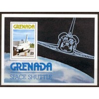 GRENADA - Y BL 67 (1978) - NAVE ESPACIAL APÓS A ATTERISSAGEM - LEGENDA "SPACE SHUTTLE - BLOCO MINT